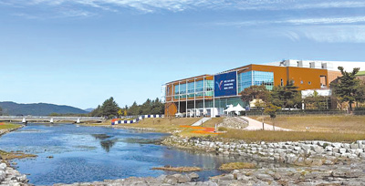 feef4c33-e3ca-40d8-8736-b3335547b903.jpg feef4c33-e3ca-40d8-8736-b3335547b903.jpg