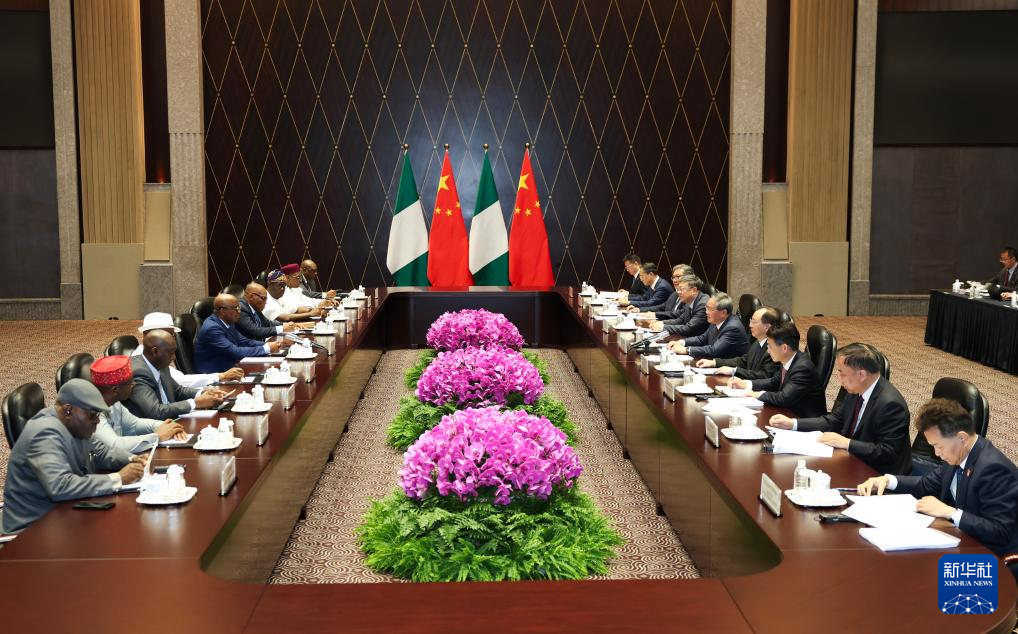 E5kU8uhC6RUWnYei.jpg E5kU8uhC6RUWnYei.jpg