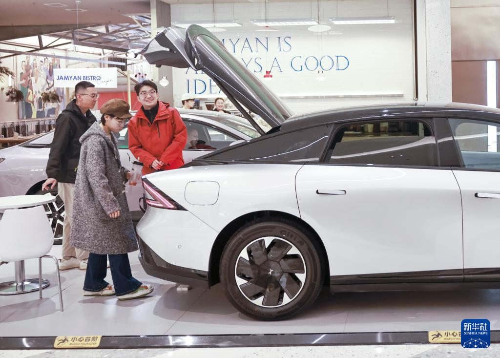 2025年我国新能源汽车产销量双超1600万辆