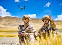 陆军某合成营实战化对抗演练掠影