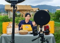 年终报道丨“运营乡村”，乡村CEO走向“留得久”